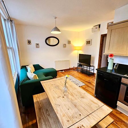 Lovely 1 Bed Apartment 2 Min To Station Londra Dış mekan fotoğraf