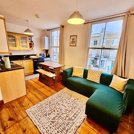 Lovely 1 Bed Apartment 2 Min To Station Londra Dış mekan fotoğraf